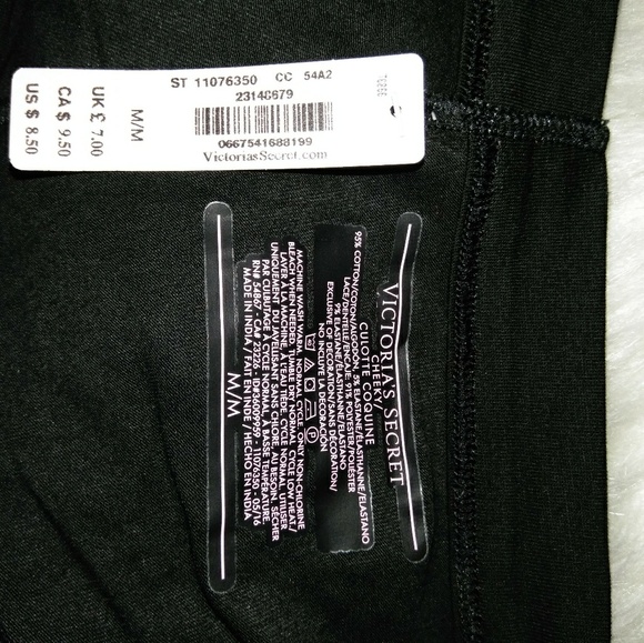 Victoria's Secret Cheeky panties - Picture 3 of 3